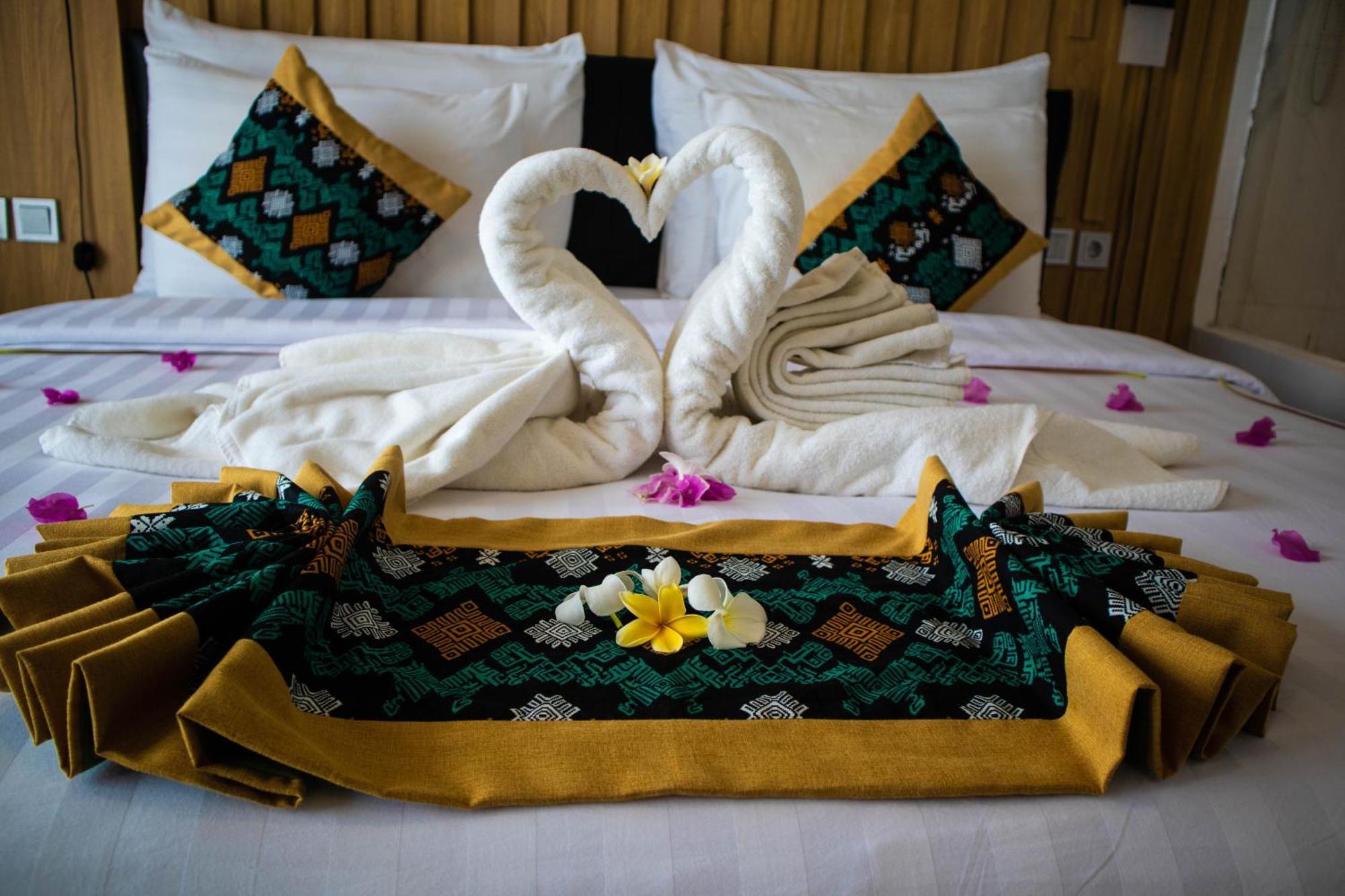 Raja Hotel Kuta Mandalika Resort & Convention Εξωτερικό φωτογραφία