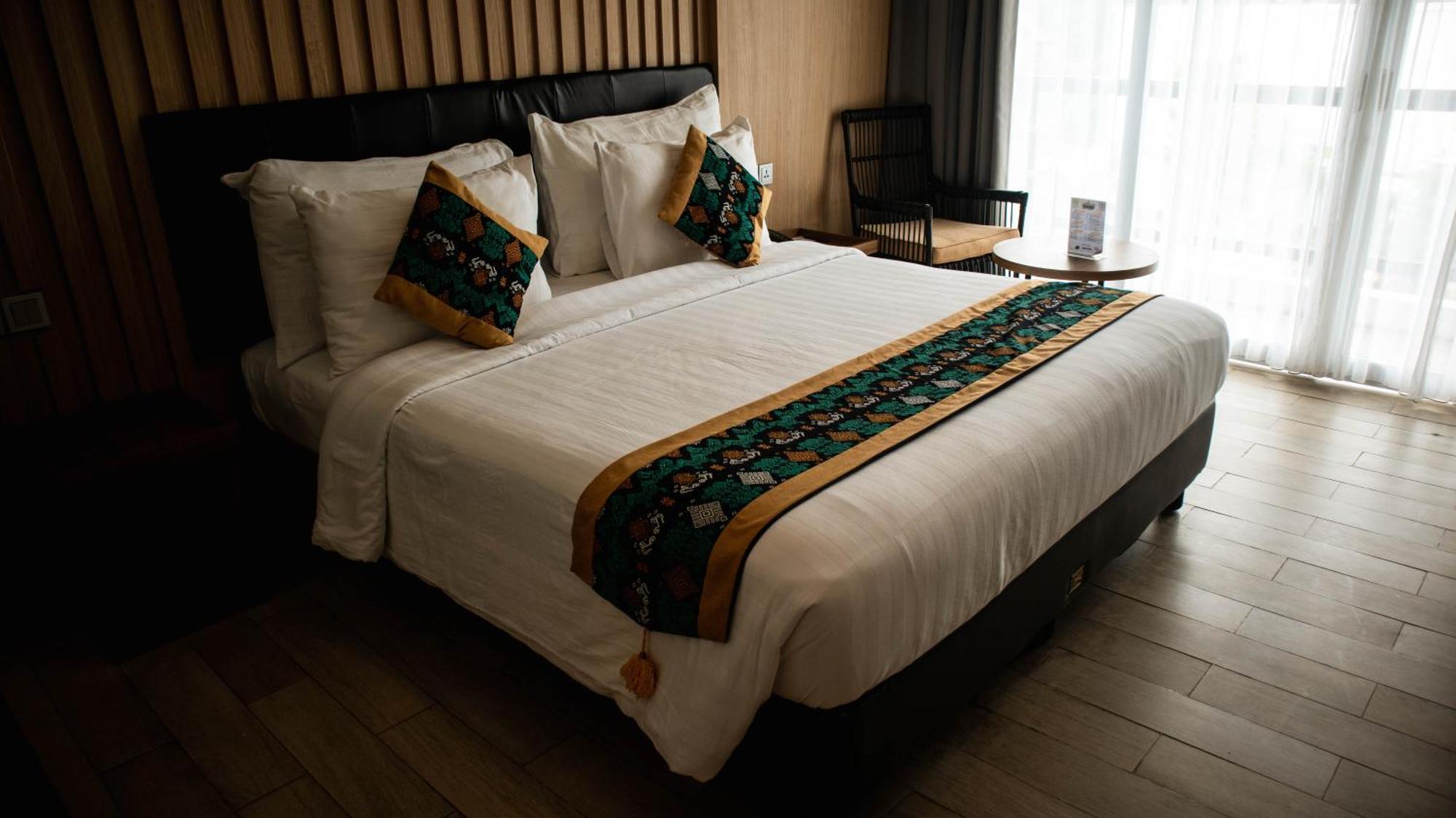 Raja Hotel Kuta Mandalika Resort & Convention Εξωτερικό φωτογραφία