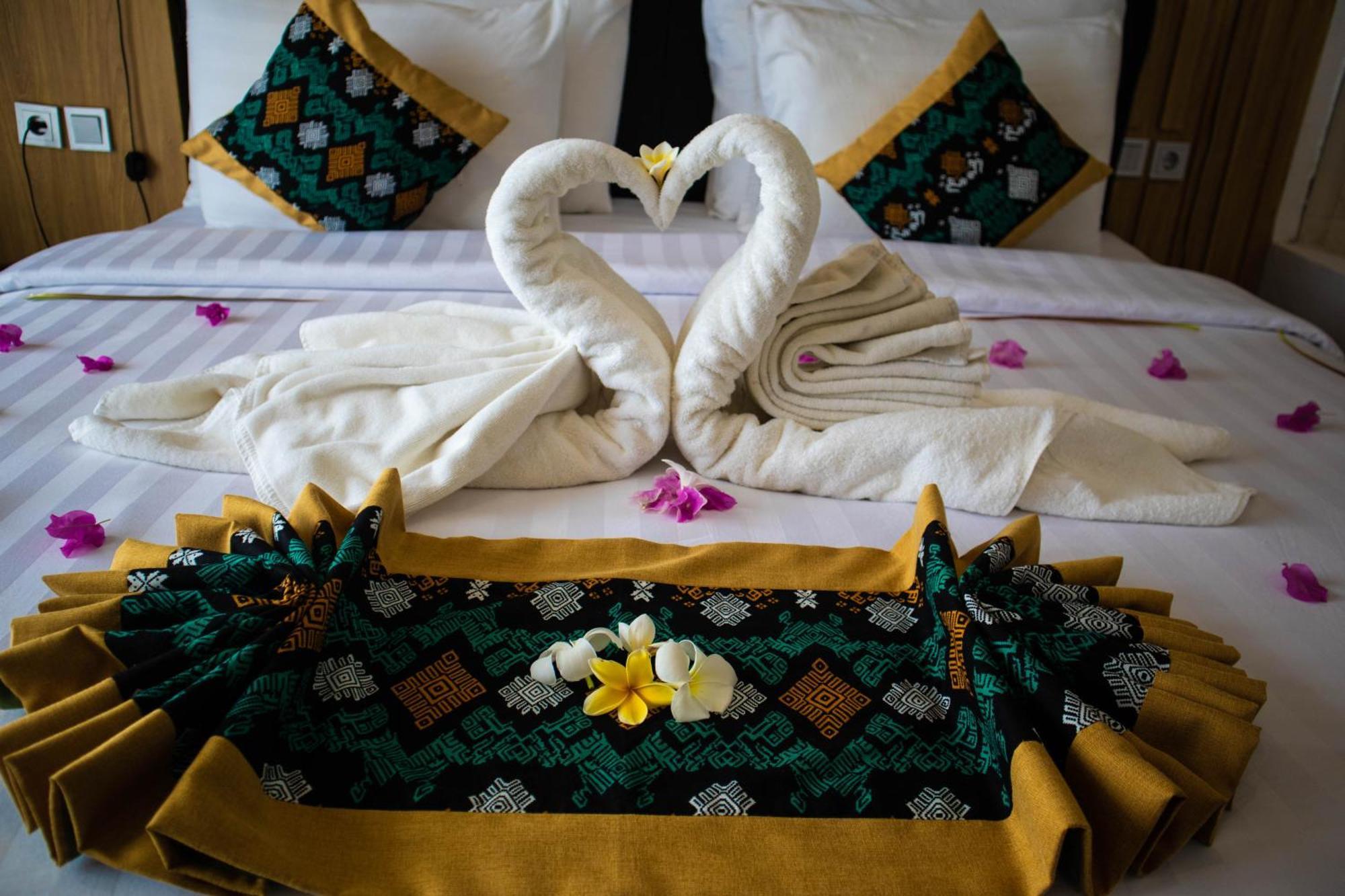 Raja Hotel Kuta Mandalika Resort & Convention Εξωτερικό φωτογραφία