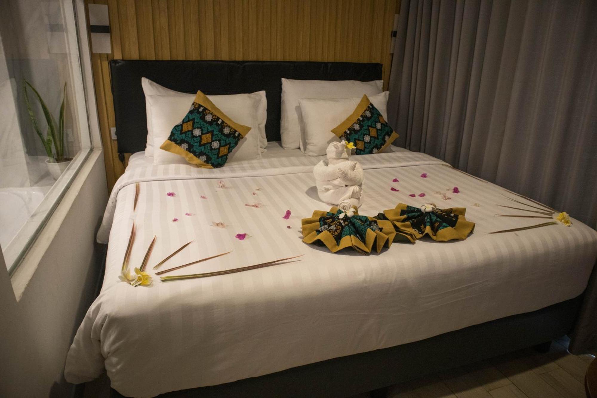 Raja Hotel Kuta Mandalika Resort & Convention Εξωτερικό φωτογραφία