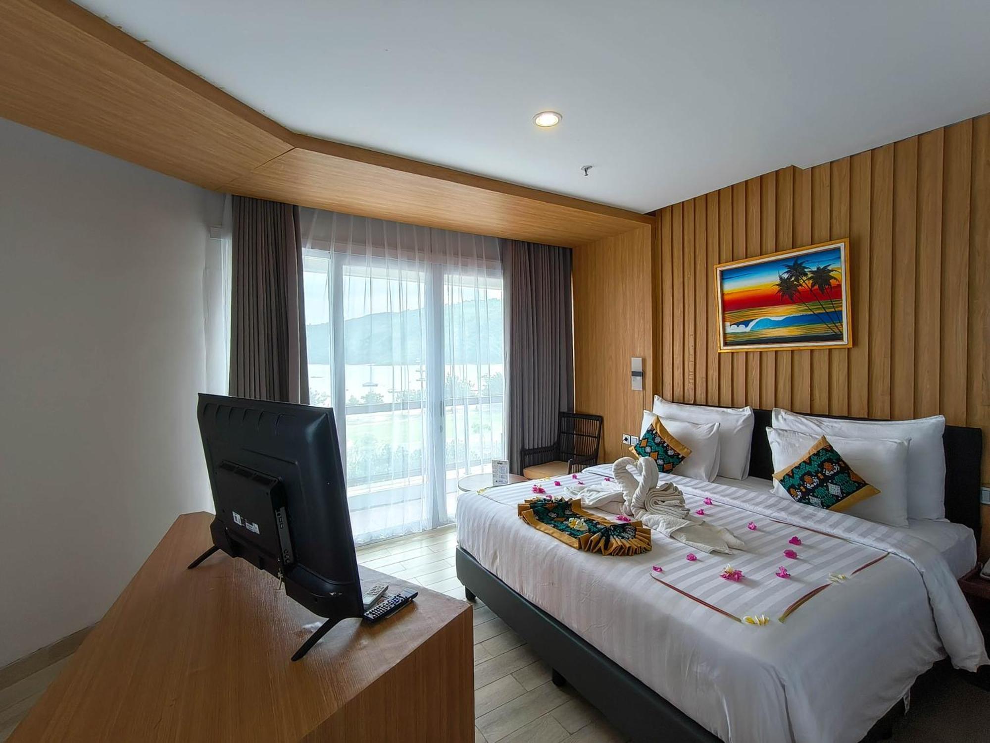 Raja Hotel Kuta Mandalika Resort & Convention Εξωτερικό φωτογραφία