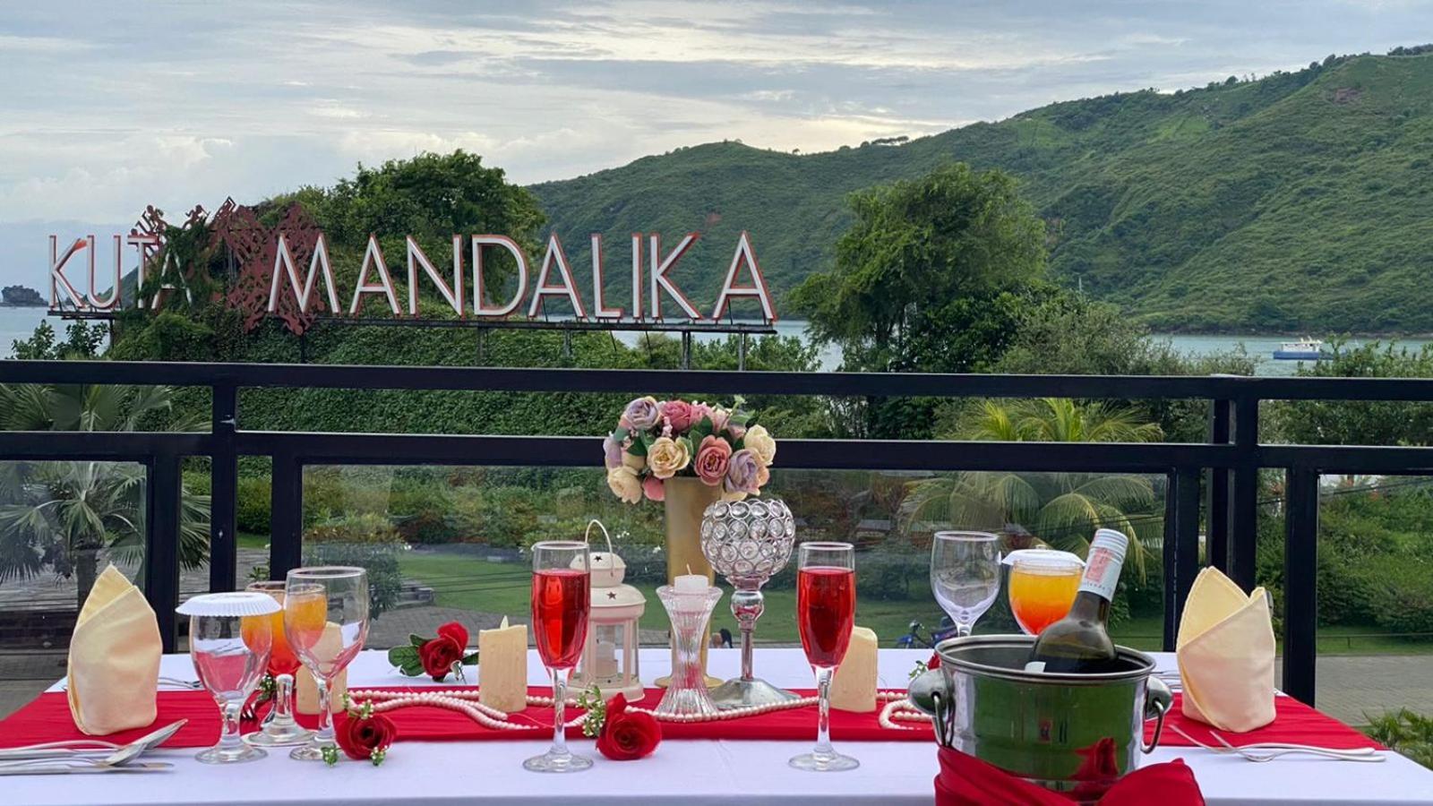 Raja Hotel Kuta Mandalika Resort & Convention Εξωτερικό φωτογραφία